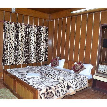 Hotel Rock Stone Mussoorie Kültér fotó
