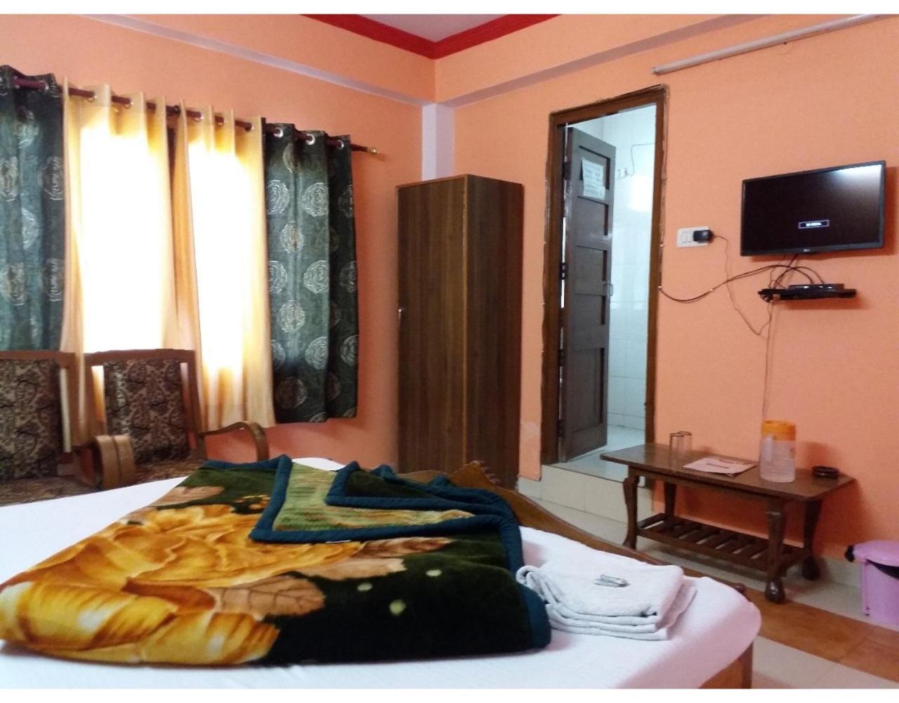 Hotel Rock Stone Mussoorie Kültér fotó